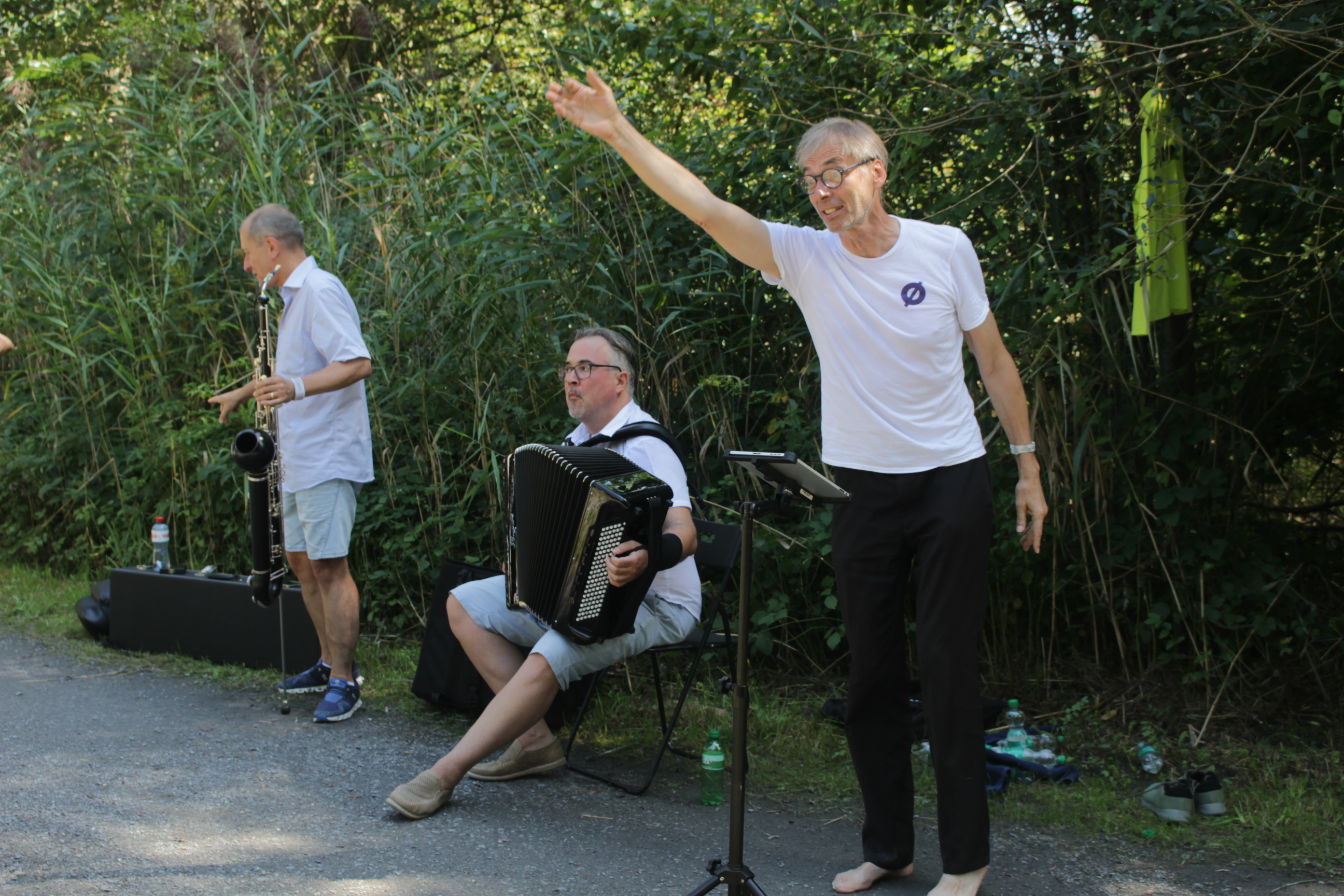 Die Namen hab ich verpennt, aber Musik und Texte waren eindrücklich